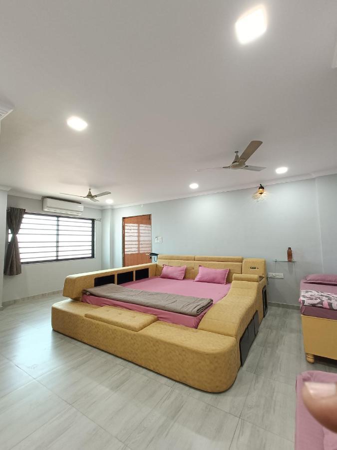 Hotel Jb Star Māndvi Extérieur photo