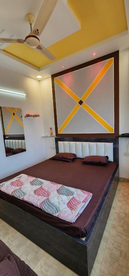 Hotel Jb Star Māndvi Extérieur photo