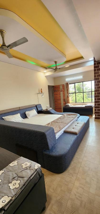 Hotel Jb Star Māndvi Extérieur photo