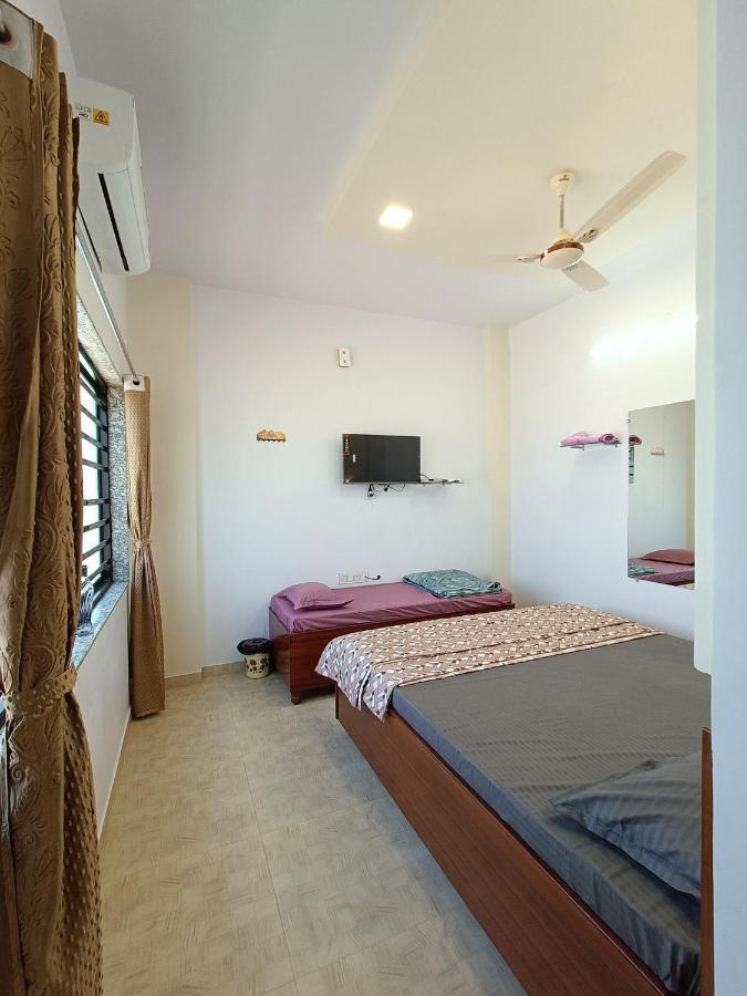 Hotel Jb Star Māndvi Extérieur photo